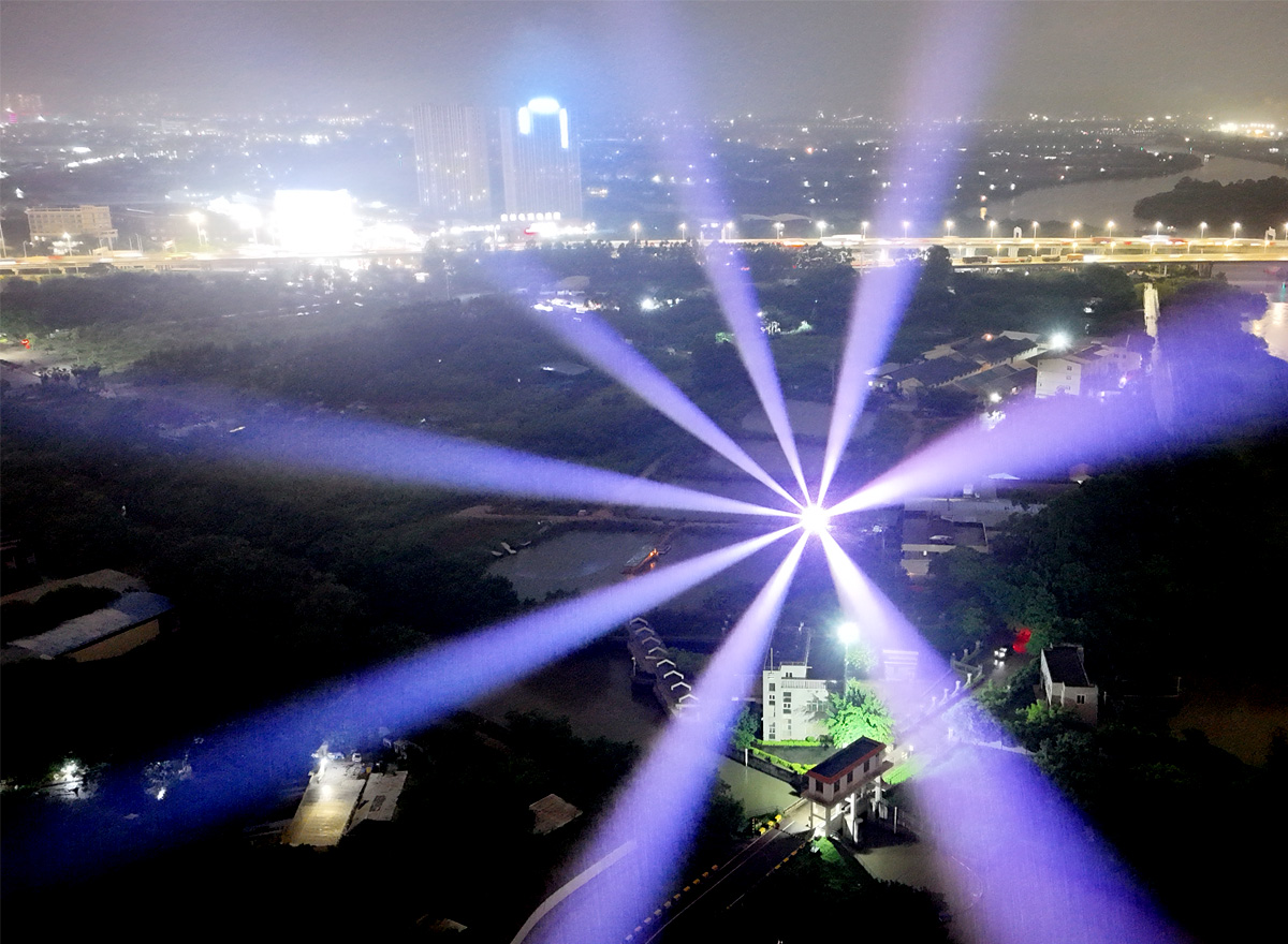 Outdoor Waterproof Laser Beam Moving Head Light 7 Wasserdichtes Laserstrahl-Moving-Head-Licht für den Außenbereich 7