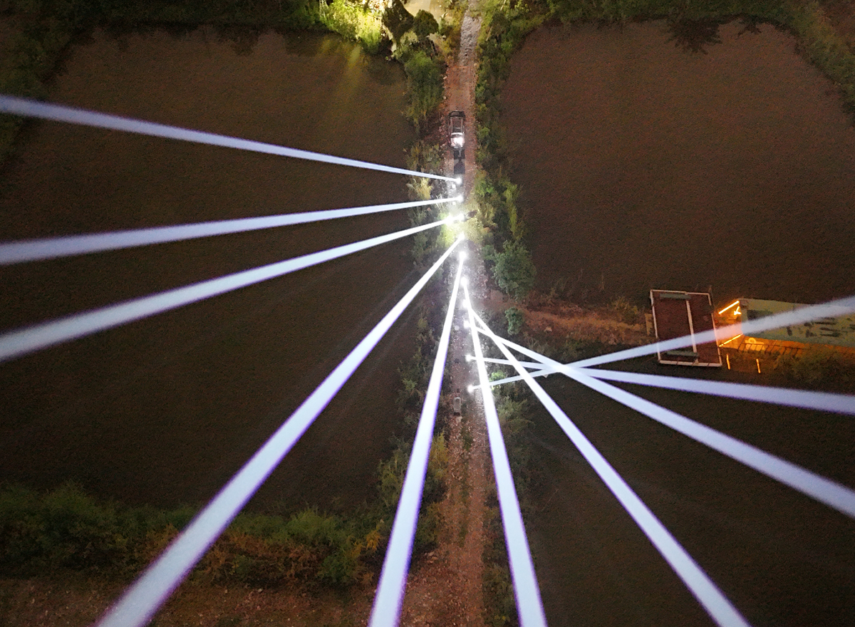 Outdoor Waterproof Laser Beam Moving Head Light 2 Wasserdichtes Laserstrahl-bewegliches Hauptlicht im Freien 2