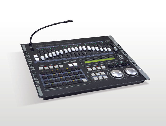 SuperPro512 Beleuchtungskonsole